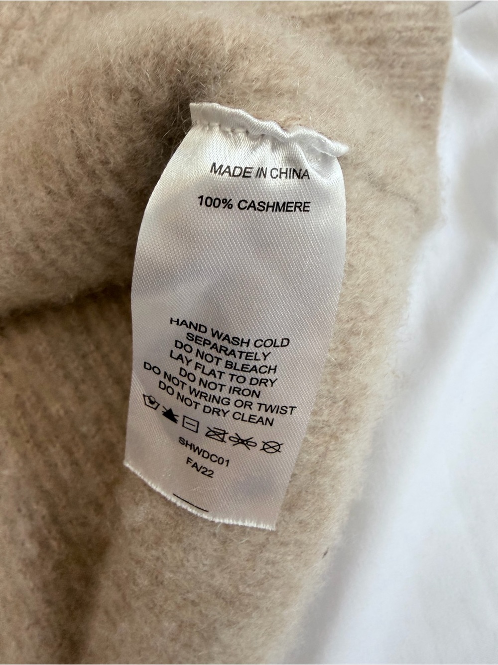 Quince 100% Cashmere Button Down Cardigan Beige Plush Large - Picture 6 of 6
